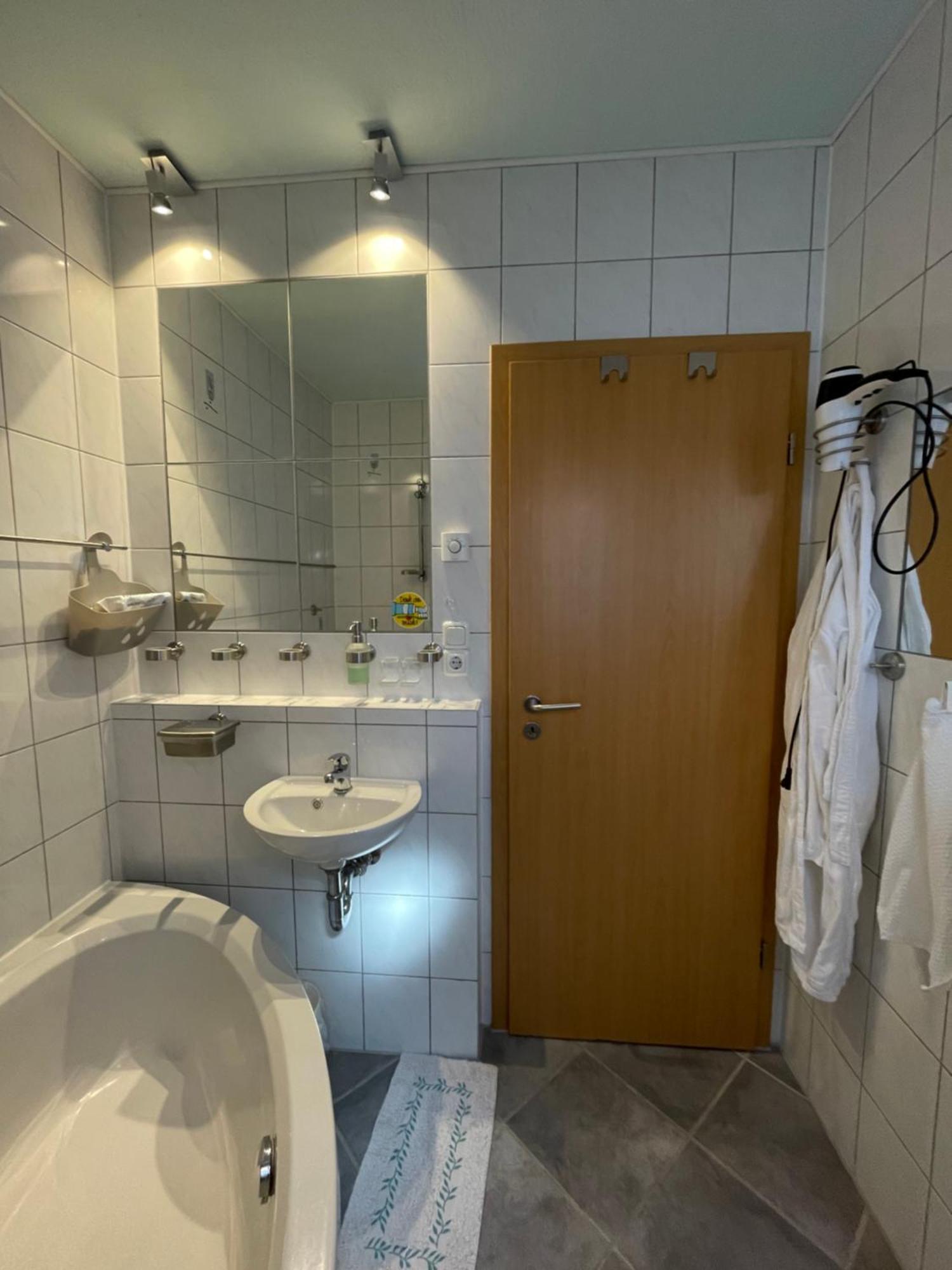 Gemuetliches Haus Im Herzen Des Schwarzwaldes Fuer Bis Zu 9 Personen エルツァッハ エクステリア 写真